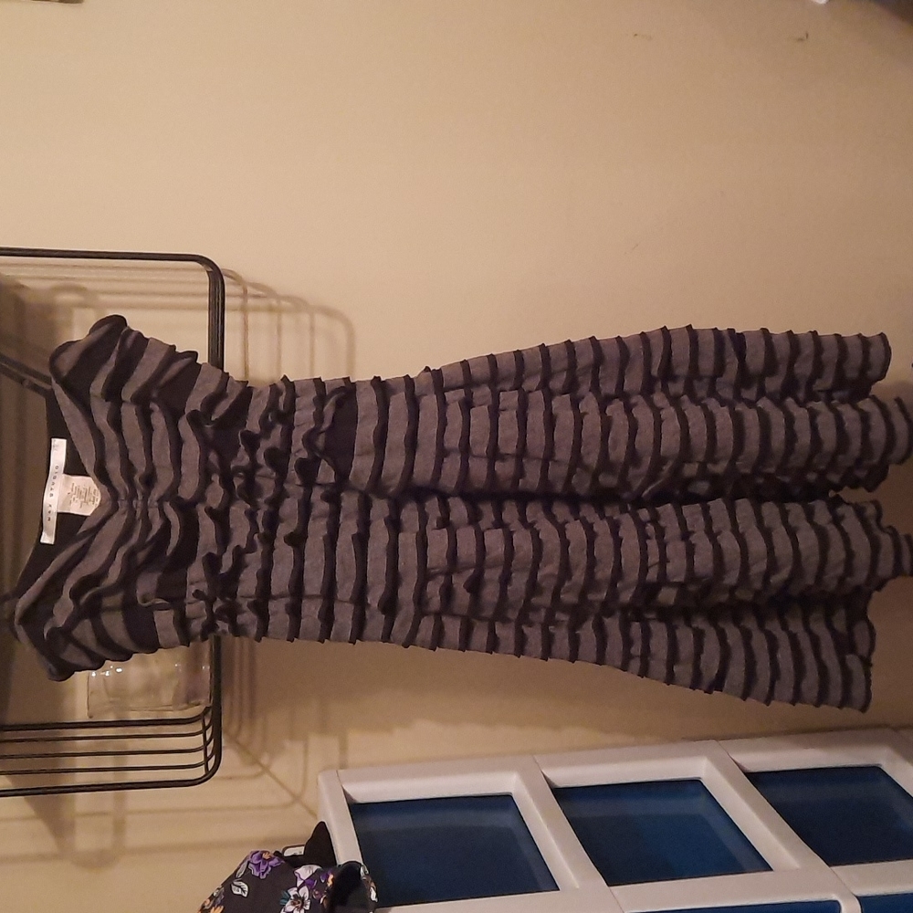 Max Studio dress black grey ruffled and stripped cute dress